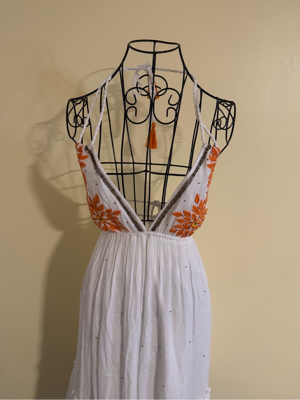 NWT Raga Embroidered Halter Dress Size Small - Picture 5 of 10